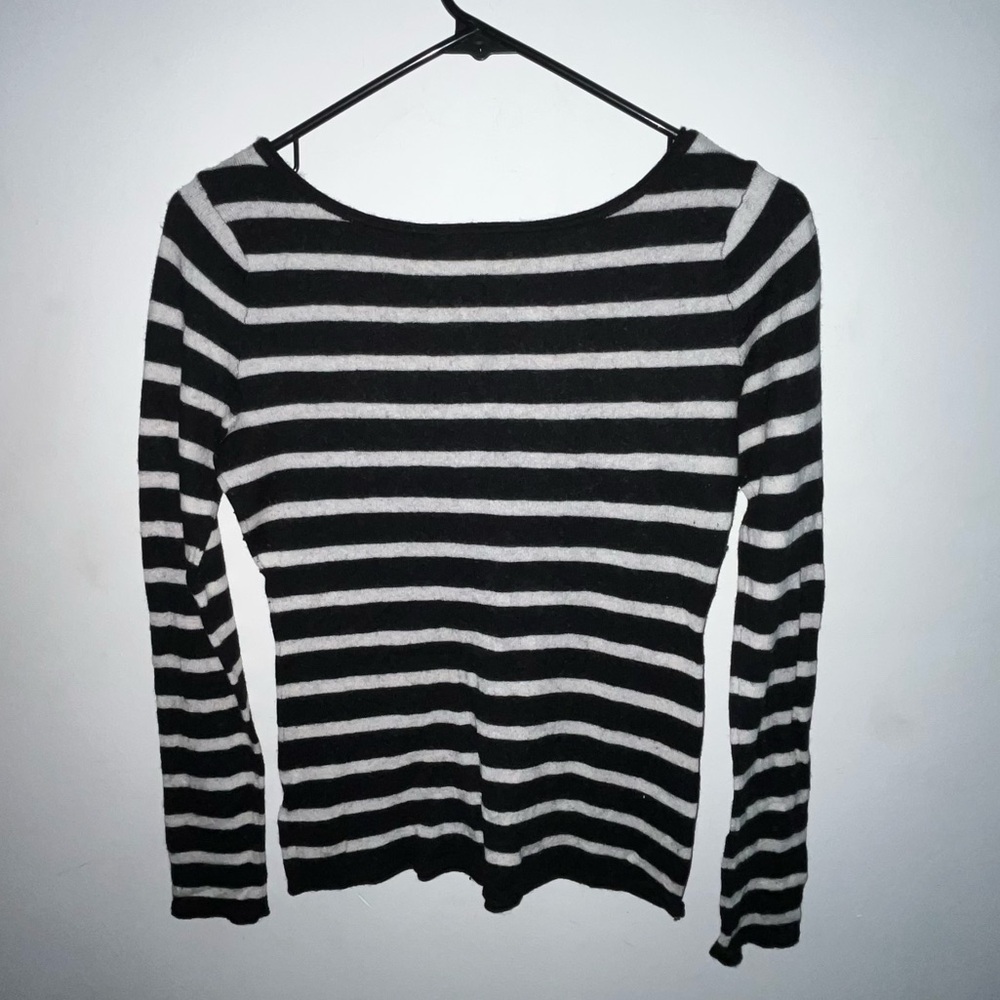 STRIPE LONGSLEEVE TOP - Picture 2 of 6